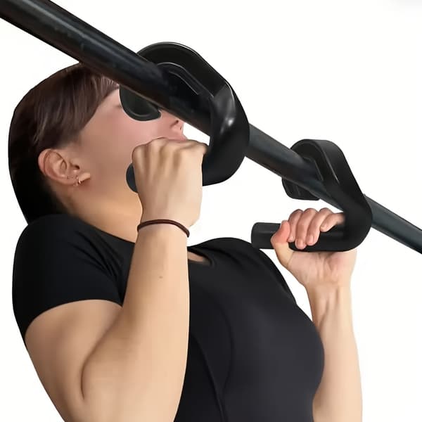 Par med multifunksjonelle treningshåndtak, 45° krok for pull-ups A pair of black grips