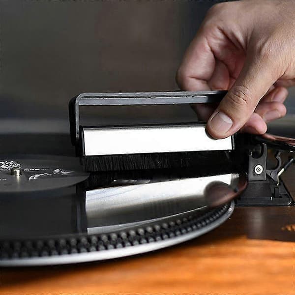 Antistaattinen vinyylilevyjen puhdistusharja LP-levyille ja kaiuttimille blacksilver