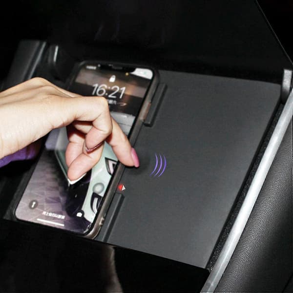 Billadapter 10W Trådløs Lader for Model 3 Midtkonsoll Ladeplate med Dobbel USB-porter Dobbel Rask Mo
