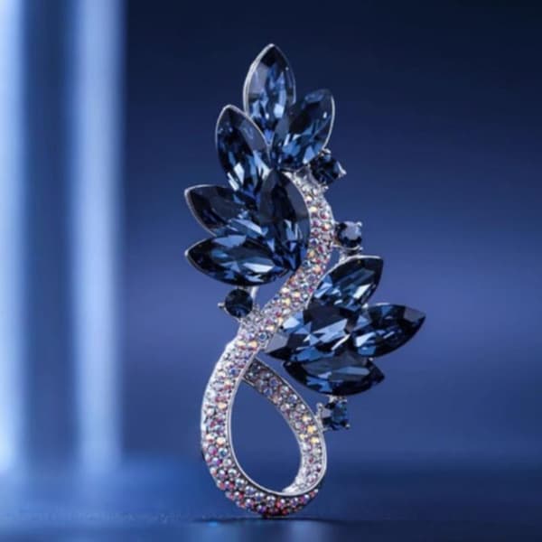 Mode Lyx Rhinestone Kristall Broscher Kvinnor Kläder Kappa