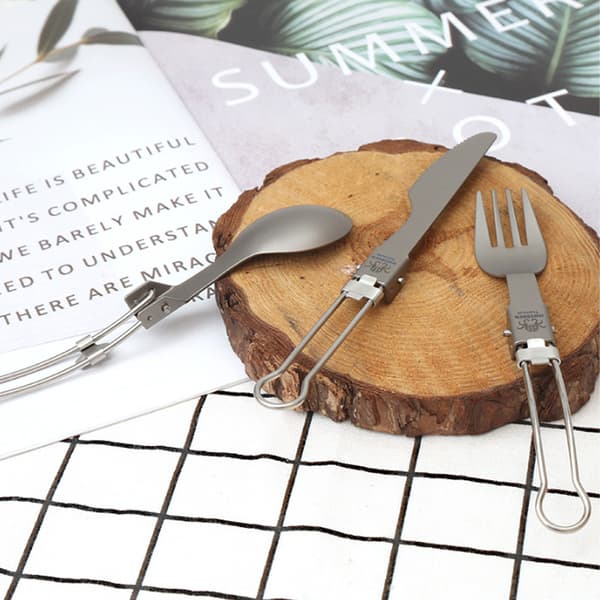Rent titanium foldbart tredelt kniv-, gaffel- og skesæt Ultralet bærbart campingbestik