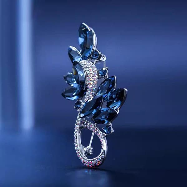 Mode Lyx Rhinestone Kristall Broscher Kvinnor Kläder Kappa