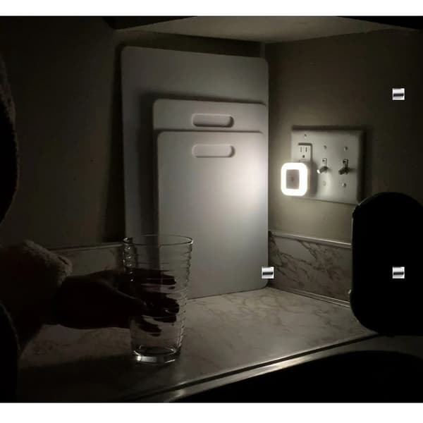 6-pack plug-in LED-nattlampa med skymningssensor för hall, trappor, badrum, kök, sovrum, barnkammare, barnrum, dagsljusvit