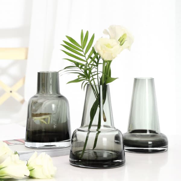 Blomstervase Flora Blomsterbase Flora Vase Medium Hals Røyk EnkelTre alternativer tilgjengelig Medium