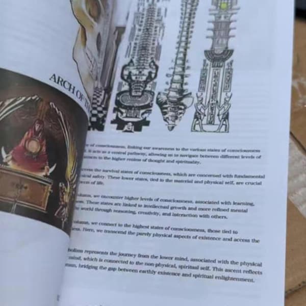 Visdomsbog med farverige sider Filosofisk livsvejledning notesbog til selvrefleksion og meditation