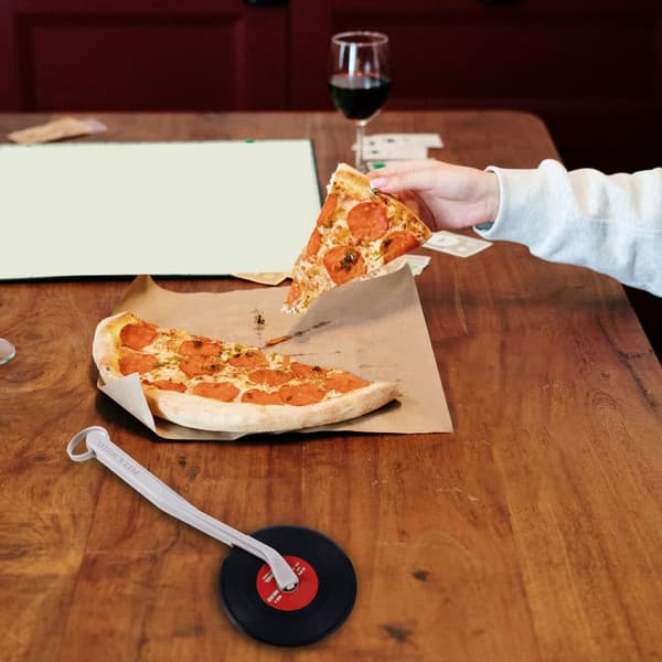 Praktisk pizzakniv køkkengadget til pizzaskorpeskæring bageriartikler nem at bruge