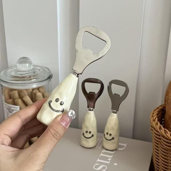 3 søte ølåpnere med smilefjes