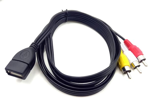 USB til 3RCA-kabel 1,5 m USB 2.0 hun til 3 RCA han-stik splitter lydvideo AV-kompositadapterkabel (USB F/3RCA M)