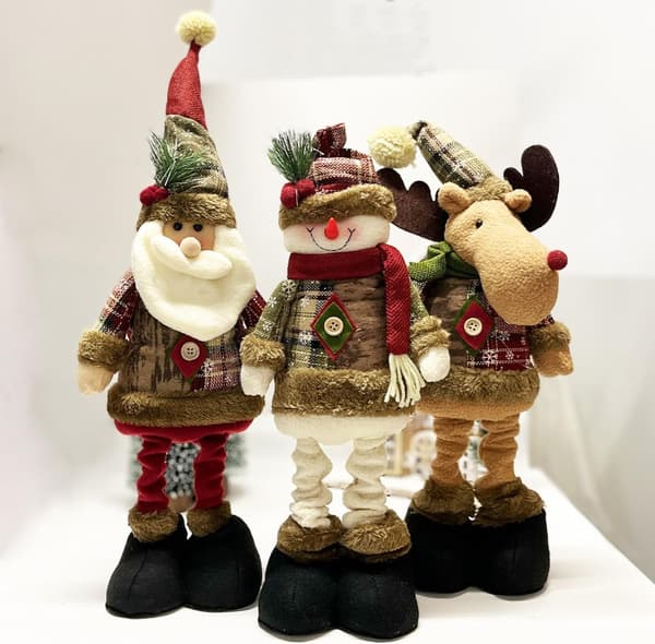 Store julefigurer borddekorasjoner juletre- og peispynt. Set