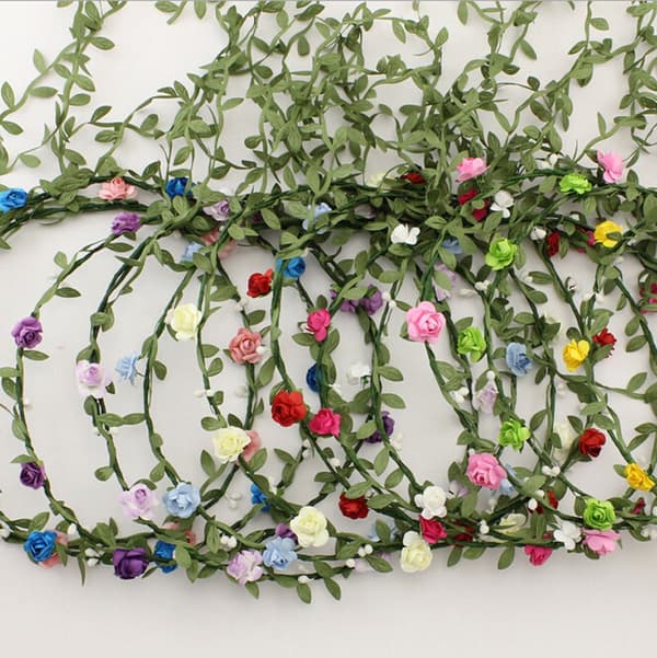 Mote for bohemsk stil brud brudehodeplagg blomsterkrans hodebånd (kremhvit)