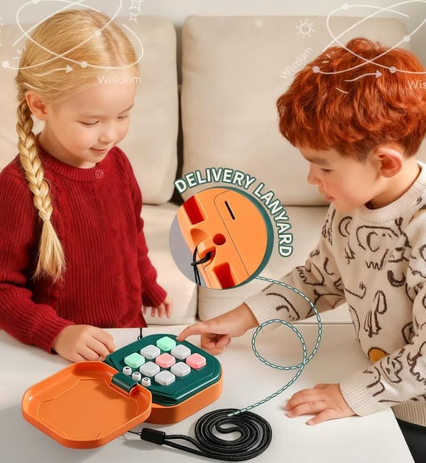 Multifunksjonell håndholdt digital tic-tac-toe-spill med stille modus, et bærbart læringsleketøy og gave.