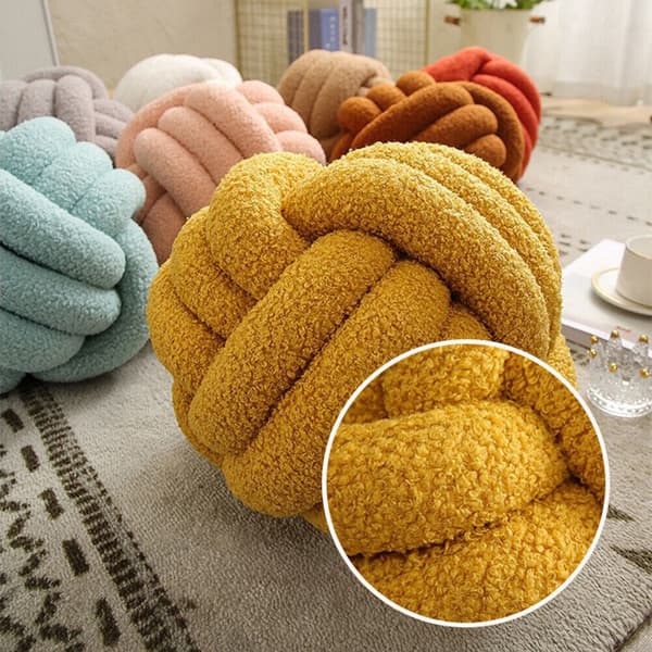 Mjuka knutbollskuddar Säng Stoppad kudde Heminredning Kudde Boll Plysch Leksak Red 28cm