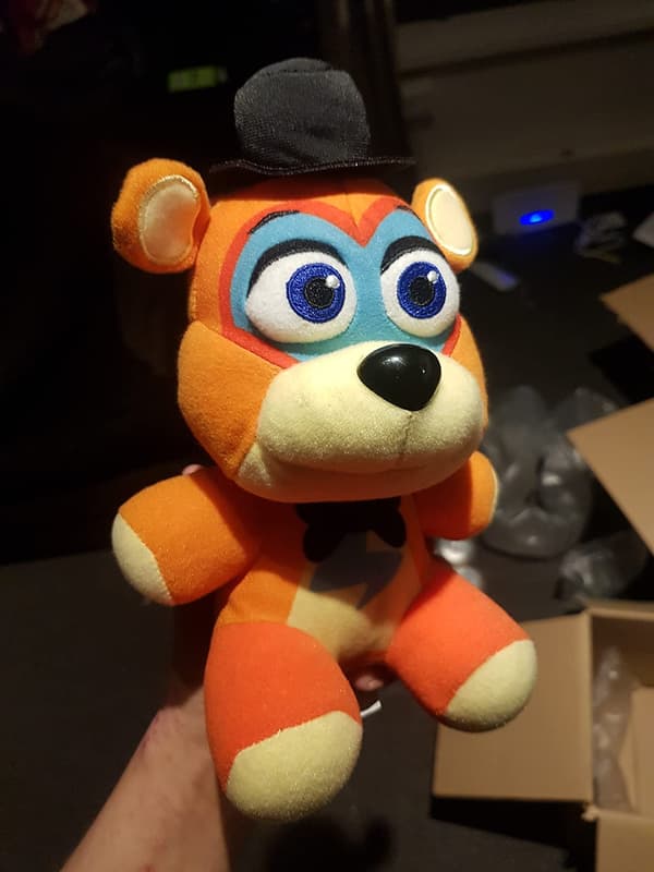 SECURITY BREACH Five Nights at Freddy's FNAF Mjuka Leksaker Plyschdocka för Vuxna Barn Scarf Bear