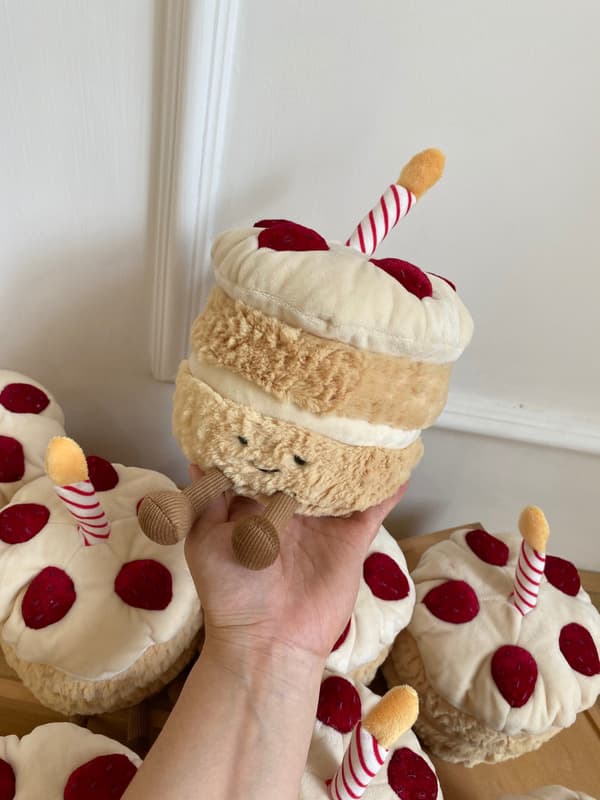 Jellycat Amuseable Födelsedagstårta Plysch Helt Ny med Etiketter Samlarobjekt Present leksak mjuk