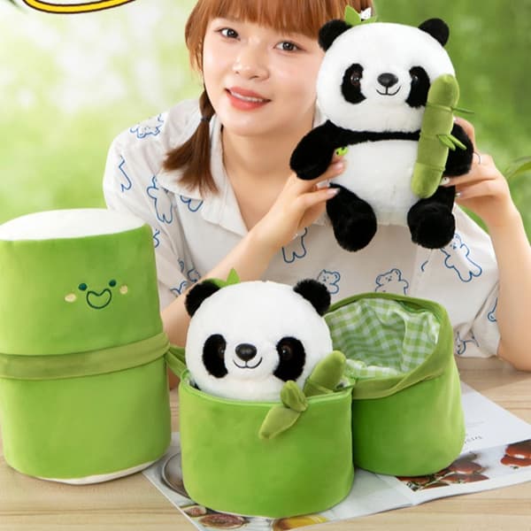 Mjuk Stoppad Panda Kudde 25cm Gosedjur Panda I Bamburör Docka Panda with Bamboo Tube