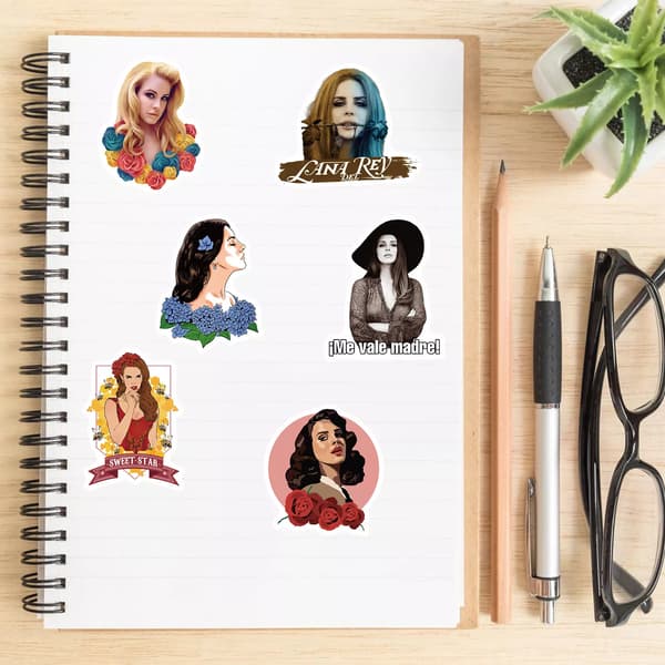 50 st sångerska Elizabeth Lana Del Rey Porträtt Gitarr Laptop Notebook Mugg Stickers
