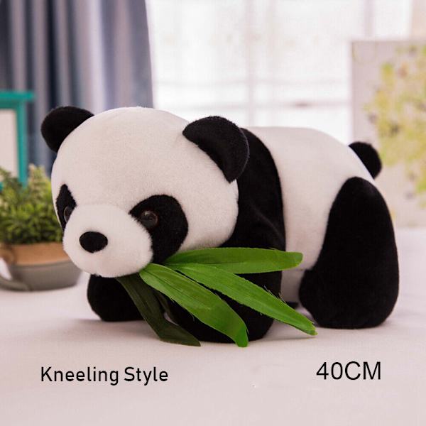 NYA MJUKKUSNALLSE PANDA & BAMBU 40cm-Kneeling Style