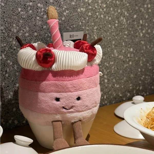 034 Söt Jellycat Cheryl Cake – Begränsad Harrods-utgåva, måste-ha-plysch! 034