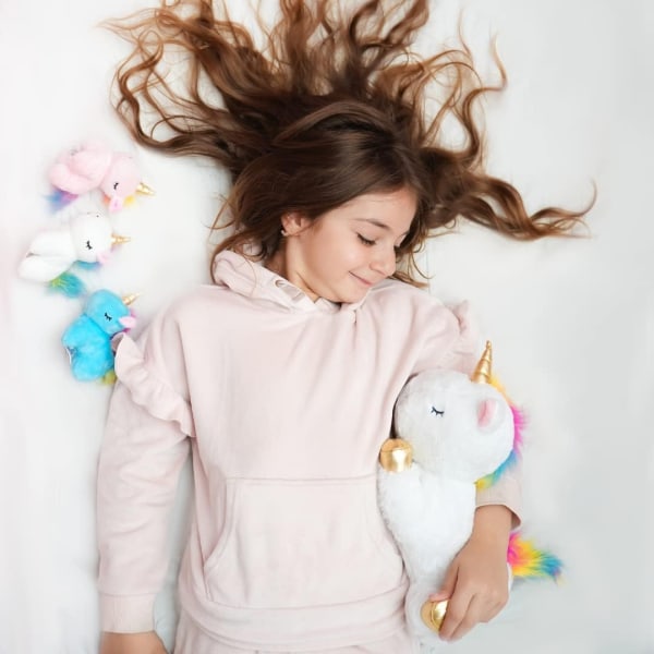 Mumfactory® Unicorn presenter för flickor - flickleksaker - stoppad enhörningsdocka med 3 bebisar