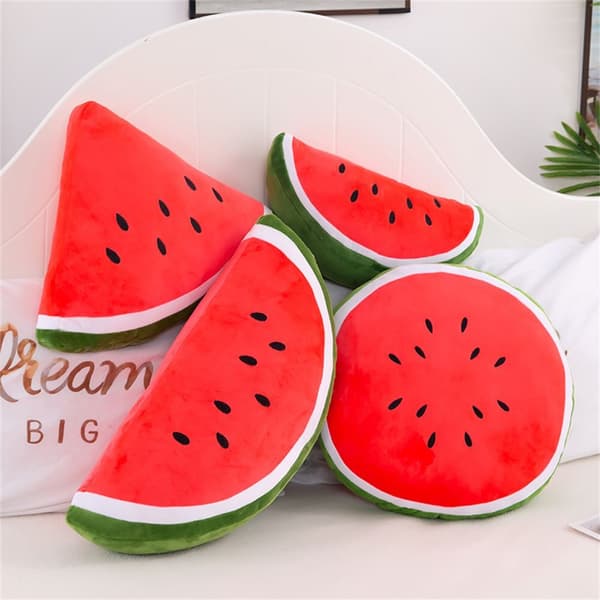 Ny simulering vattenmelon plysch kudde Mjuk fylld plysch Real Life fruktleksaker triangle