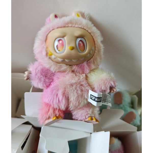 🔥FÖR NYA 3:e LABUBU THE MONSTERS BIG INTO ENERGY PLYSCH ÖVERRASKNINGSLÅDA LEKSAKS PRESENTER Serenity