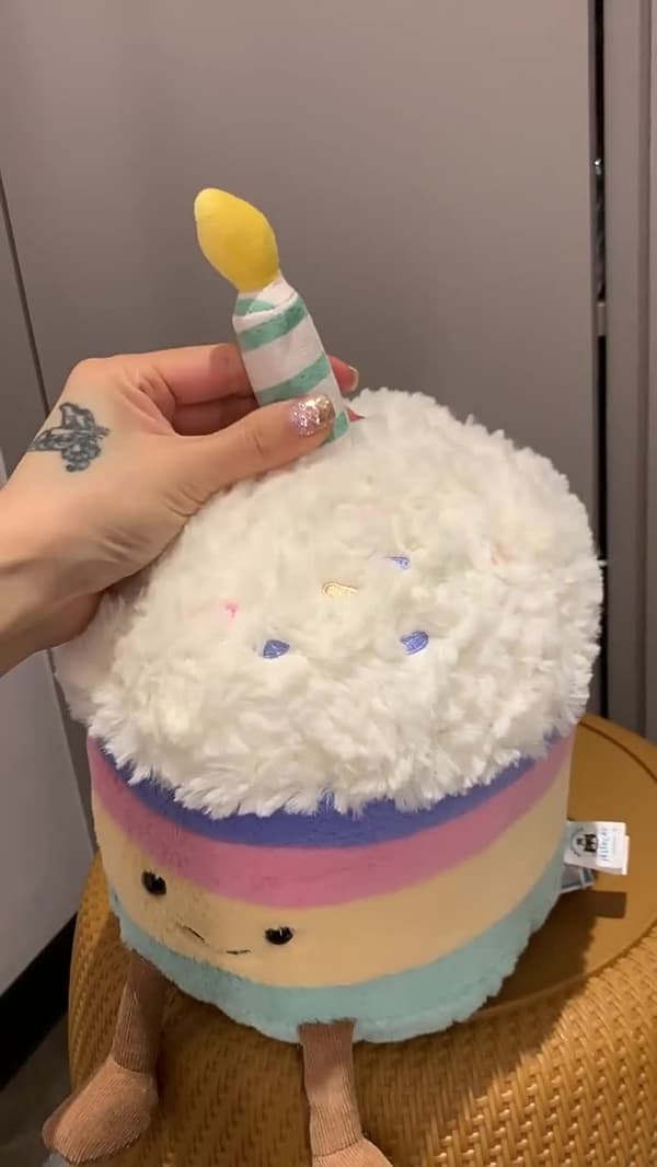 Jellycat Amuseable Regnbågsfödelsedagstårta Plysch 15cm Samlarobjekt Mjuk Leksak NY