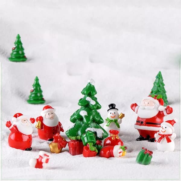 Christmas Mini Santa Claus Snowman Micro Landscape Miniatures Figurines Ornament Water Well