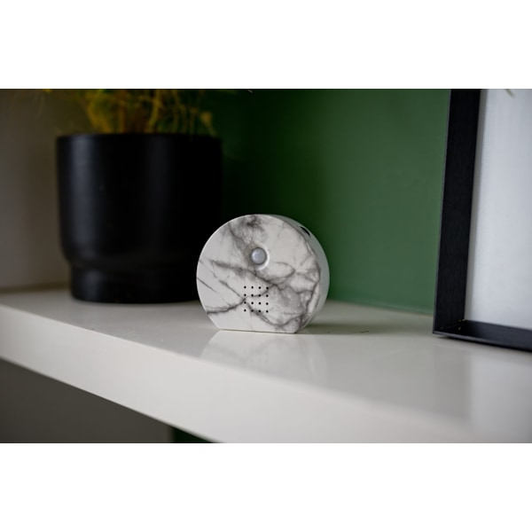 QLT Nature Box Hus med sensor og 3 naturlyde – Fuglehus - Marmor