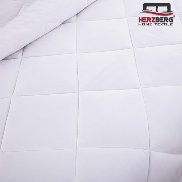 Herzberg Vitt täcke i 4-stjärnigt kvalitet - 240x200 cm