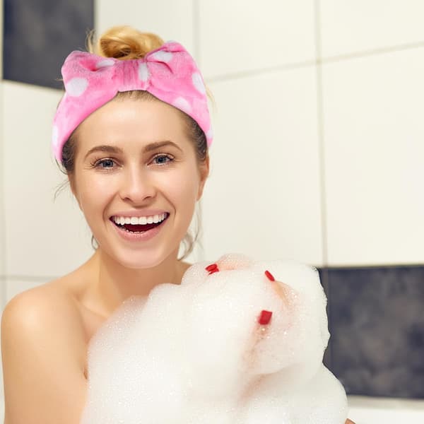 4 stk. koralfleece strækbare hårbånd med sløjfe, elastiske makeup- og spa-wraps, inkluderer blå prikker, sort ko-print, pink khaki