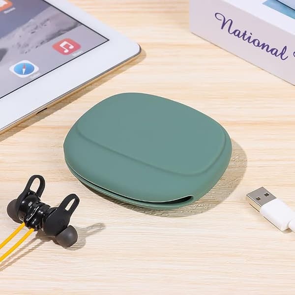 Two-piece data cable organizer bag (red and green), silicone storage box cute earphone storage box, portable data cable earphone storage box key bo