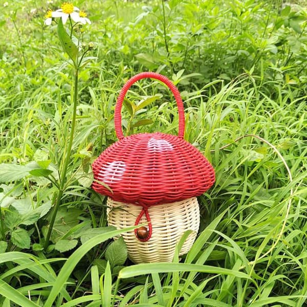 Braided Mushroom Shaped Basket Hand-Woven Sturdy Candy Storage Handbag Decor