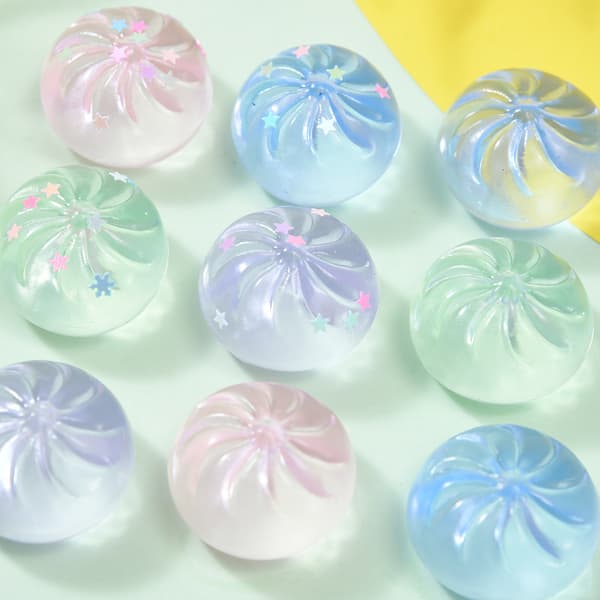 4 kpl Glitterpullaa Squishy-leluja – Kristallipuristuslelu stressin lievitykseen b