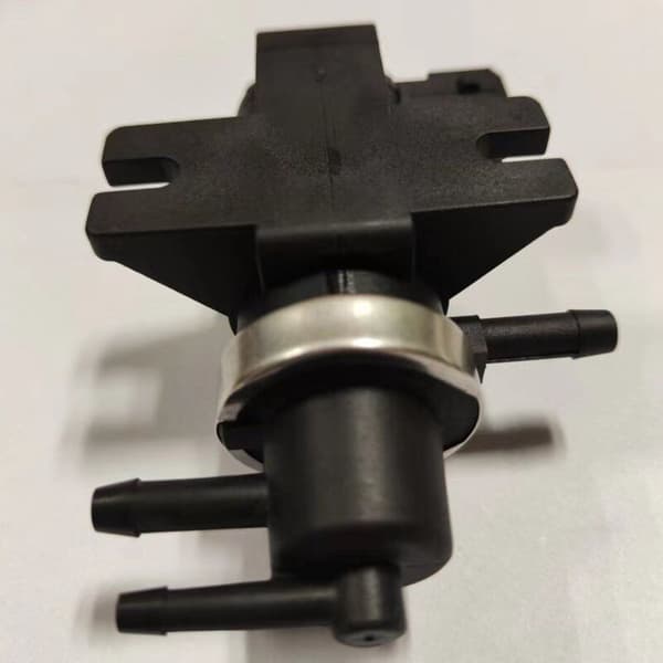Auton alipainesolenoidiventtiili, sopii 30618057