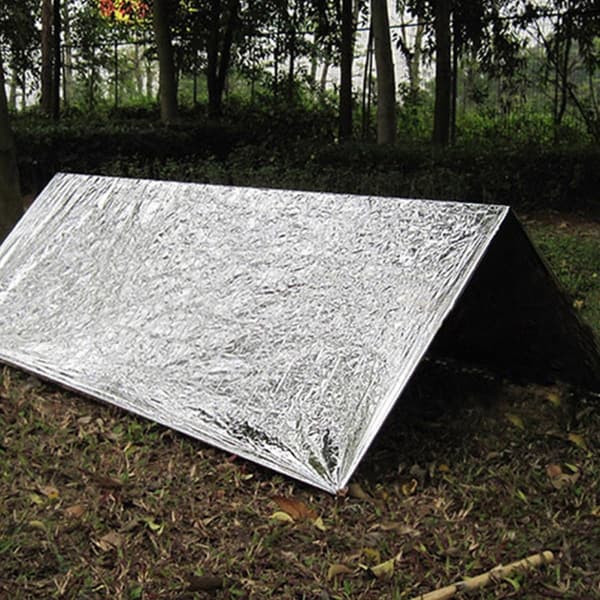 2 stk. nødtæpper 210x140 cm Mylar overlevelsestæpper med varmereflekterende folie