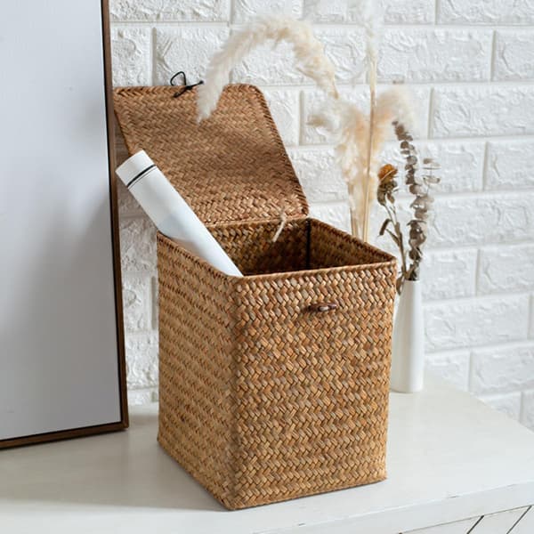 Khaki Straw Woven Storage Box with Lid, Multifunctional Desktop Organization Box for Small Items and Fruit
