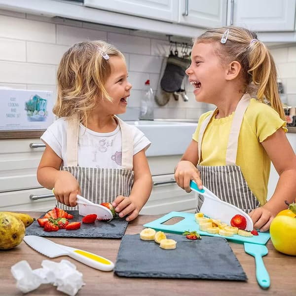 Kids Baking Kitchen Knife Cookie Cutter Set Children's Cookware 6-Piece Multicolor