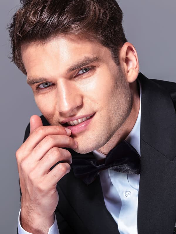 Delightful Tie for Men, Pre-Tied Ties, Adjustable Formal Ties for Parties (Black, 1 pc)