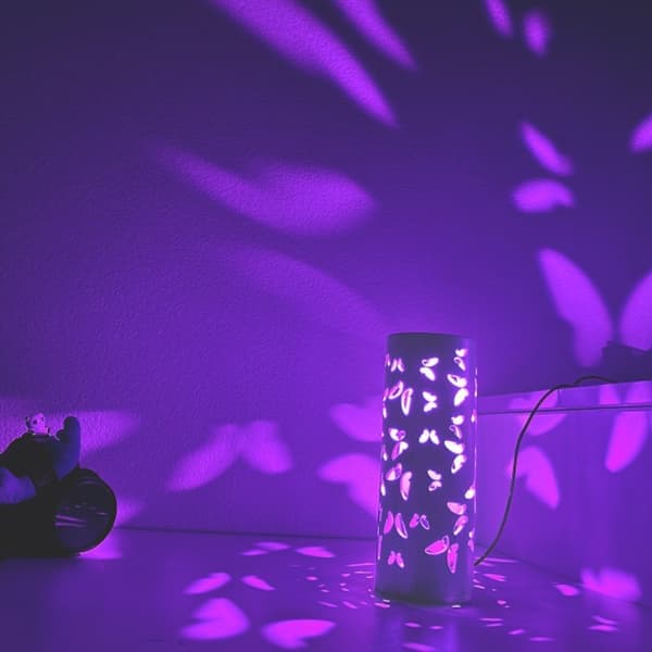 New Creative Decorative Table Lamp USB Projector Lamp Butterfly Shadow Bamboo Art Desk Lamp Decorative Lamp Floor Lamp Night Light.