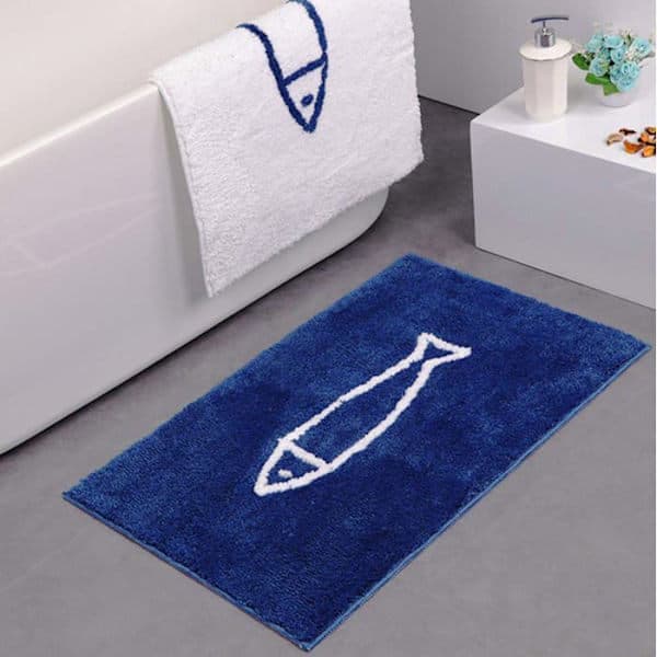 Sklisikker baderomsmatte, fiskemønster, blå/hvit, polyester, blå, 40 x 60 cm