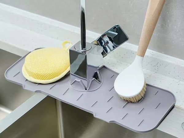 Silikonvaskematte, sklisikker beskyttelse under kranen, vaskegitter