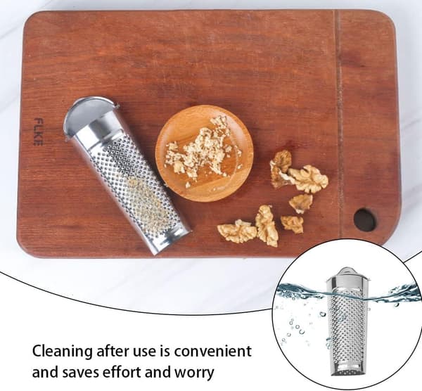 Nutmeg Grater, Stainless Steel Cheese Grater, Handheld Nutmeg Mill, for Citrus, Garlic, and Nuts.