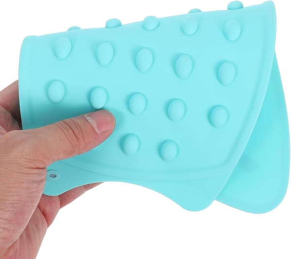 Silicone Iron Rest Pad with Hanging Hole and Heat Insulation, Heat Resistant Ironing Mat with Flat Surface