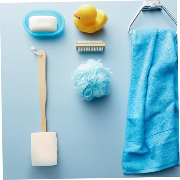 Long Handle Bath Brush for Exfoliation Natural Loofah Bath Tool Ergonomic Design for Back Scrubbing in the Shower