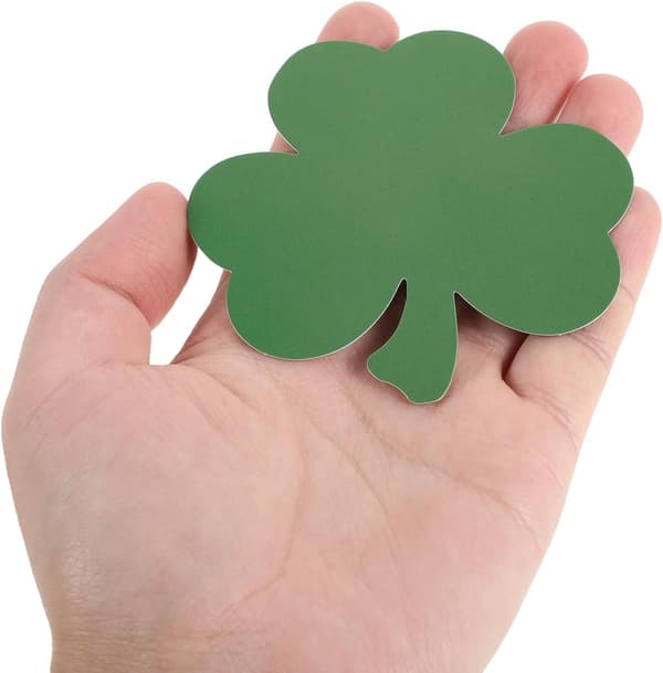 St Patrick's Day Classroom Decorations 50 Pcs Clover Shaped Writeable Cards