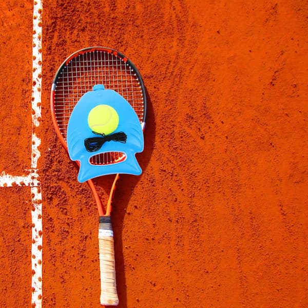 Tennis träningsbas med reboundboll och elastisk snöre för självträning