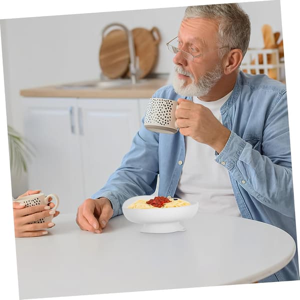 Spill-proof elderly plate with suction cup base, large bowl made of PP and silicone