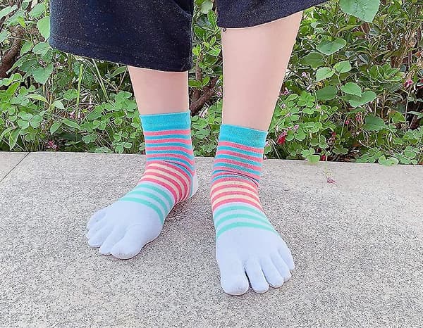 Women's 5-Toe Socks, 6-Pack in Moisture-Wicking Cotton