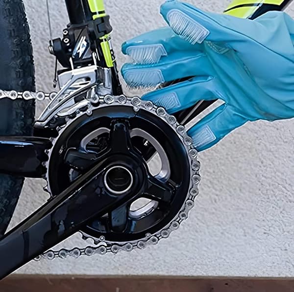 Medelstora gummihandskar med borst för diskning, kök, badrum eller DIY-skrubbning - Ett par blå