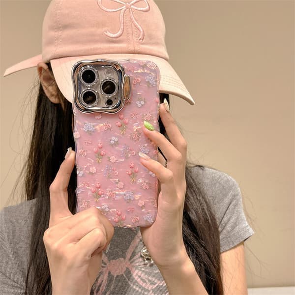 Lite friskt blomstermønster egnet for iPhone 15 mobildeksel Apple 16 Pro Max linsebeskyttelse beskyttende hvit iPhone 16 Plus white iPhone16plus